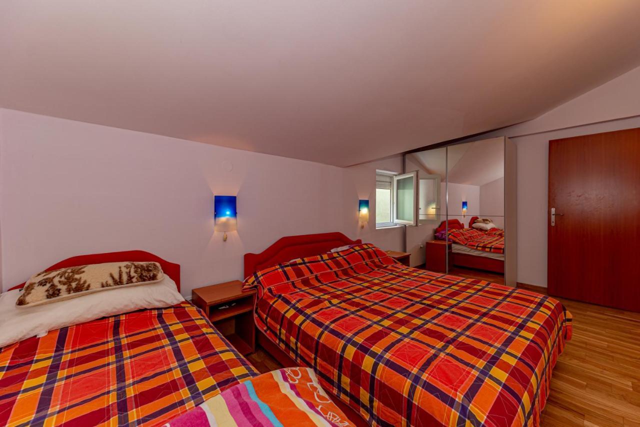 Apartment Knezevic Petrovac Екстер'єр фото