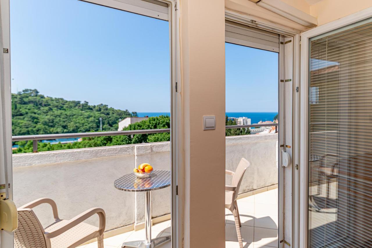 Apartment Knezevic Petrovac Екстер'єр фото