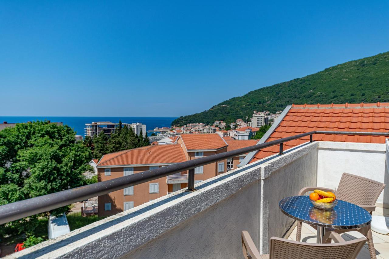 Apartment Knezevic Petrovac Екстер'єр фото