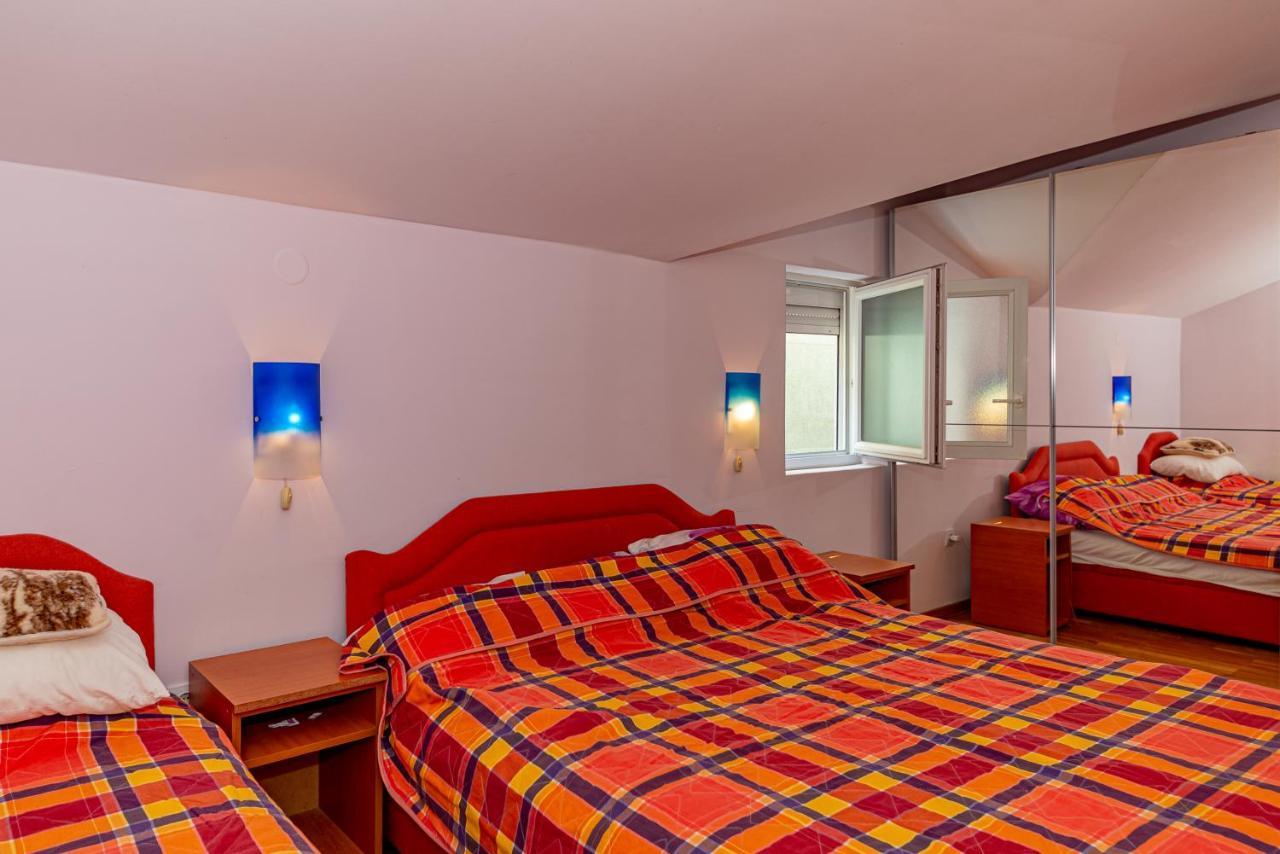 Apartment Knezevic Petrovac Екстер'єр фото