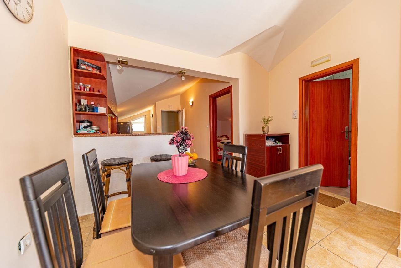 Apartment Knezevic Petrovac Екстер'єр фото