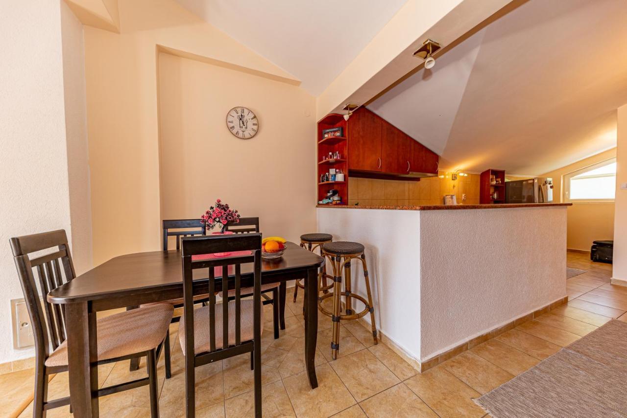Apartment Knezevic Petrovac Екстер'єр фото