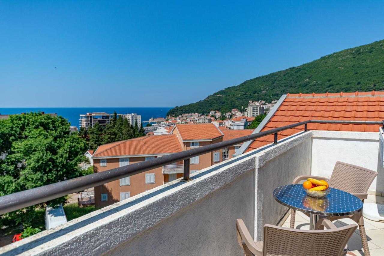 Apartment Knezevic Petrovac Екстер'єр фото
