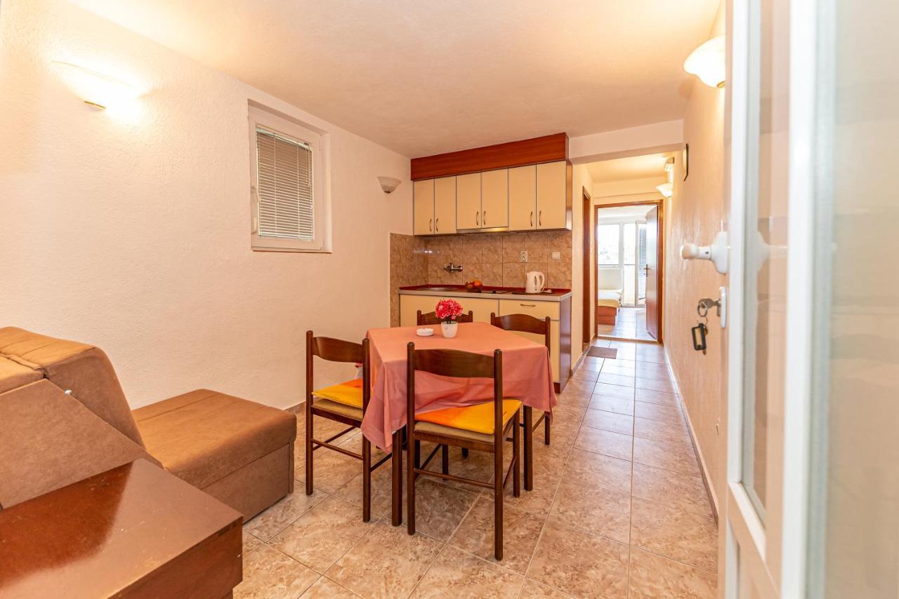 Apartment Knezevic Petrovac Екстер'єр фото