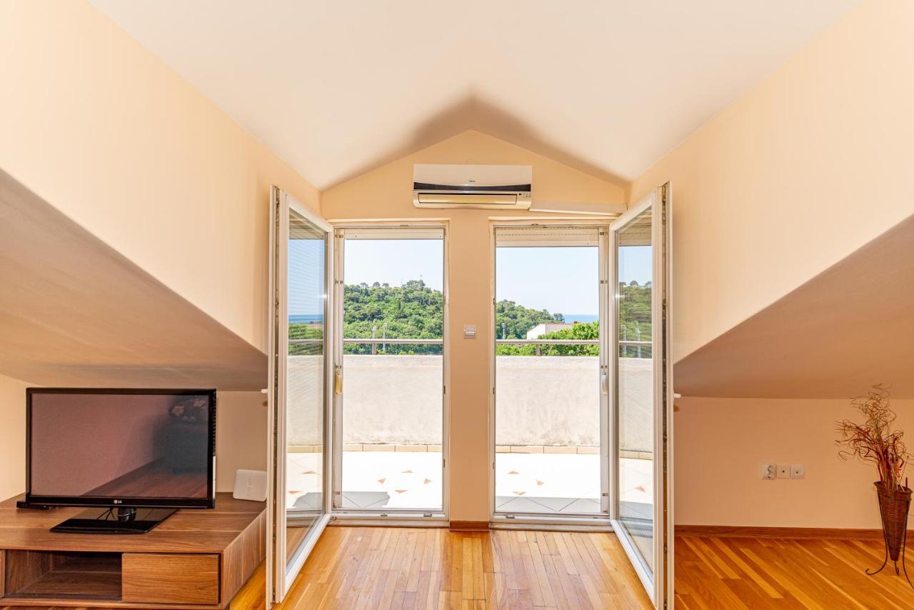 Apartment Knezevic Petrovac Екстер'єр фото