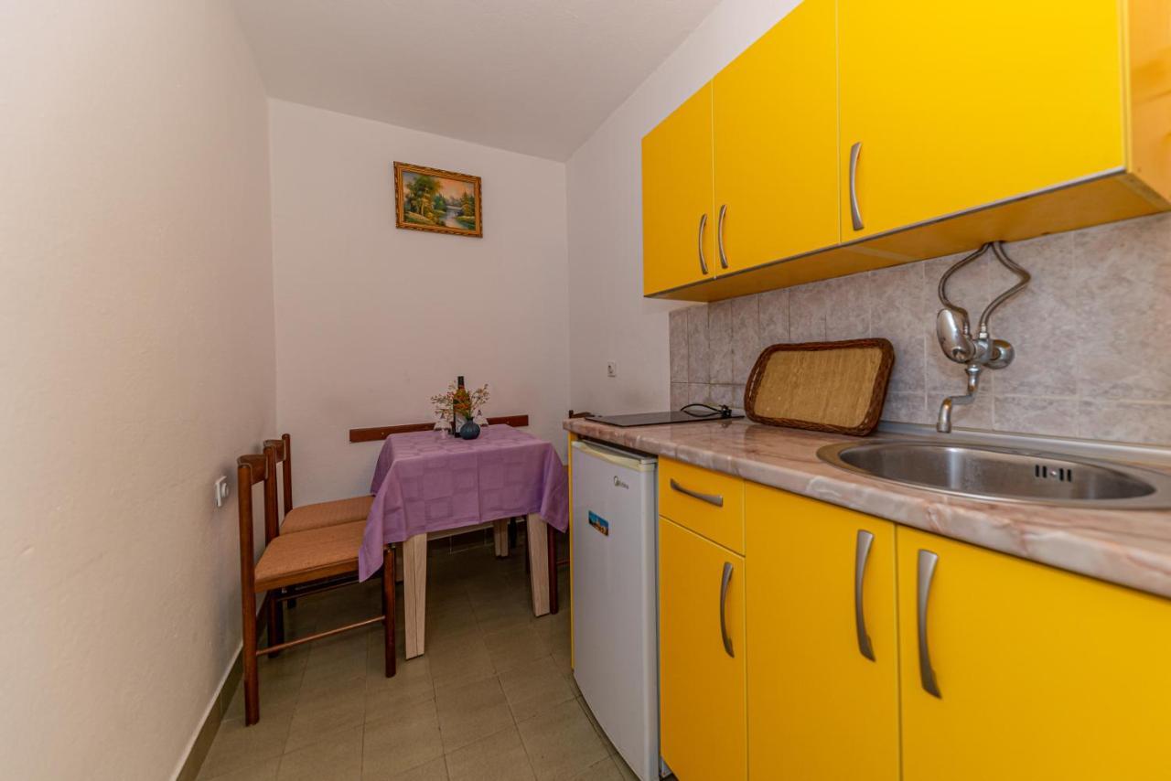 Apartment Knezevic Petrovac Екстер'єр фото