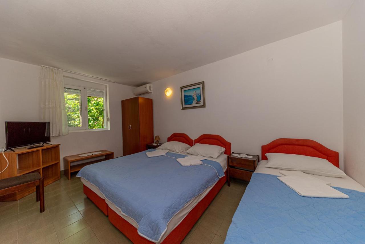 Apartment Knezevic Petrovac Екстер'єр фото